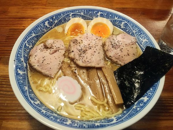 「特製中華そば大盛り」@中華そば 青葉 八王子店の写真