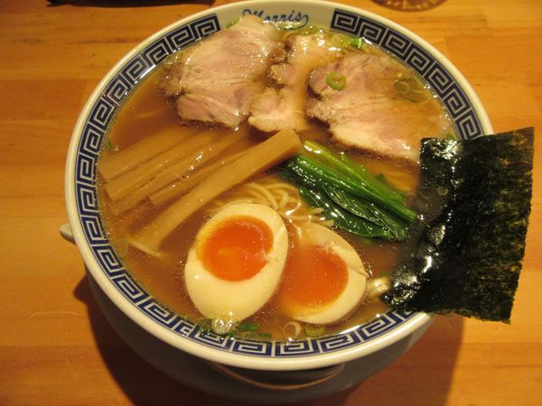 「中華そば得のせ（１０００円）」@morrisの写真