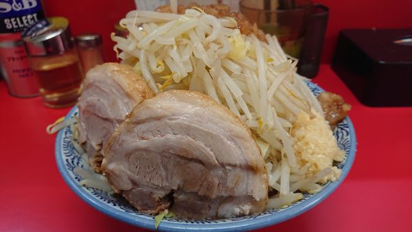 「ミニラーメン カタメ野菜ニンニクアブラ」@八王子田田の写真