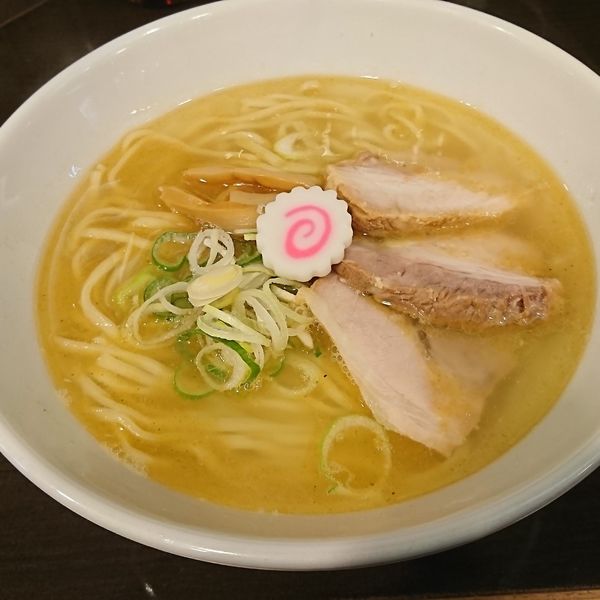 「塩ラーメン」@らーめん紬麦の写真