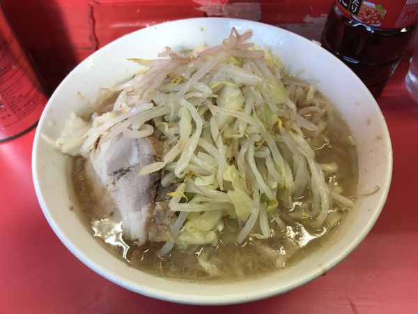 「ラーメン（麺1／3）」@ラーメン二郎 三田本店の写真
