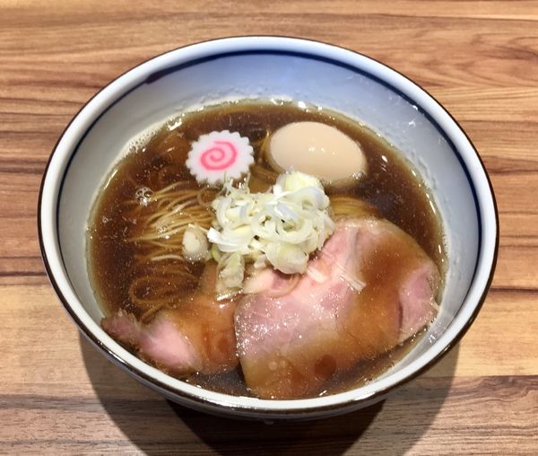 「醤油そば＋味玉」@中華そば 堀川の写真