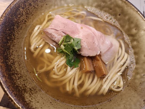 「濃口塩らーめん」@塩らーめん 小粋の写真