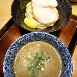 濃厚煮干しつけ麺