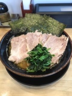 「チャーシューメン　並」@横浜ラーメン 裏武蔵家 西千葉本店の写真