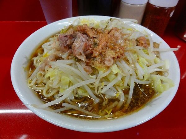 「ラーメン700円　ニンニク脂」@ラーメン二郎 越谷店の写真