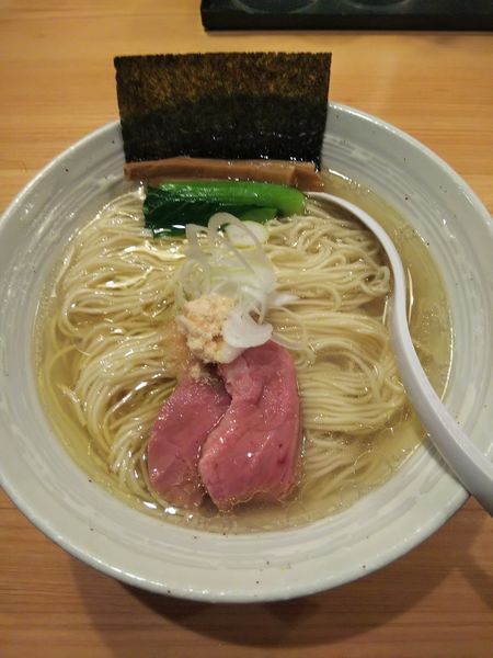 「塩らぁ麺 中盛（￥850+80）」@麺屋 さくら井の写真