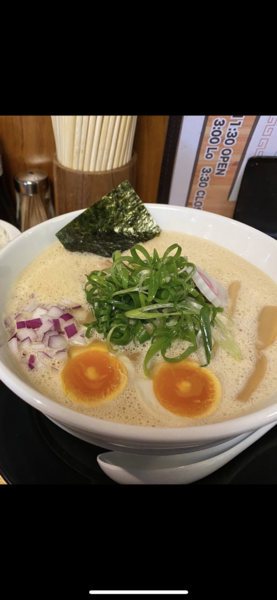 「白湯醤油らーめん【味玉増し】」@中華そば かーかっかの写真