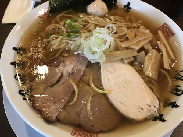 「「火曜日限定」鶏だし醤油（大盛）」@沼田商店 麺組の写真