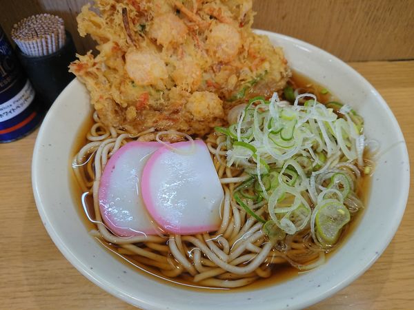 「【12～1月限定】海老かき揚げそば 500円」@めん処一ぷく 新座店の写真