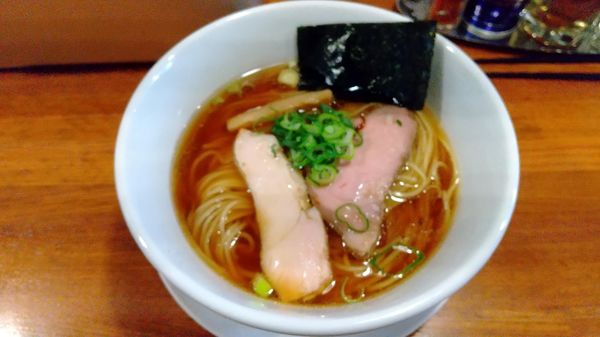 「中華そば（醤油）790円+大盛り（1.5玉）100円」@麺屋 藤むらの写真