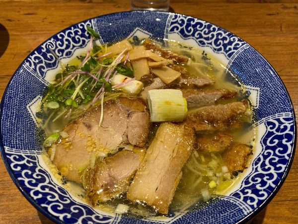 「塩ラーメン　ミニパーコー」@ハマカゼ拉麺店の写真