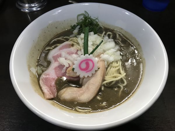 「濃密な煮干しそば＋和え玉」@中華そば いづるの写真