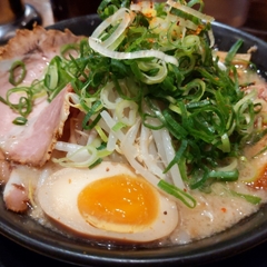 豚人なかまる 一乗寺店の画像