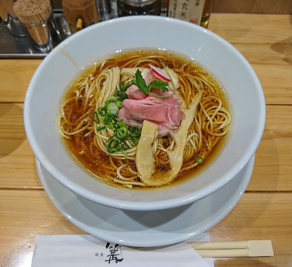 「三種スープの芳醇中華SOBA(950円)」@銀座 篝 アトレ浦和店の写真