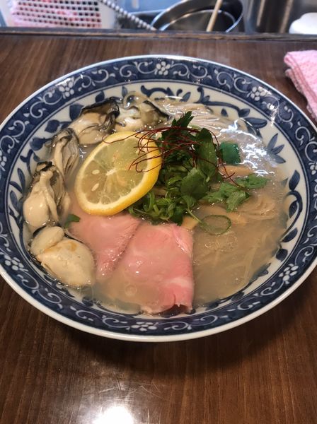 「牡蠣そば」@寿製麺よしかわ 保谷店の写真