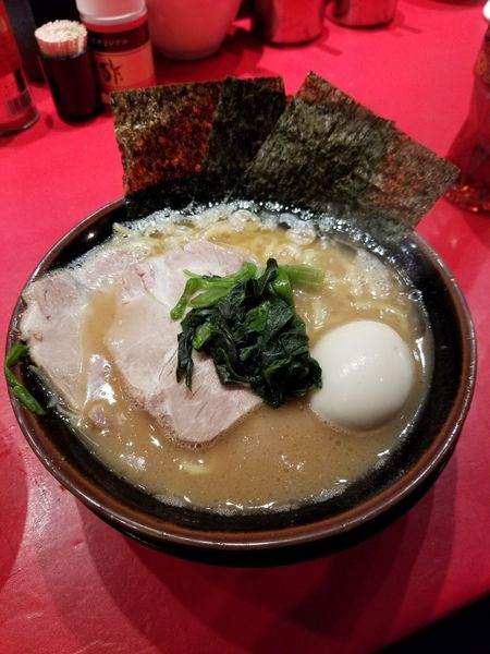 「らーめん並、炙りチャーシュー丼」@横浜家系らーめん 山崎家の写真