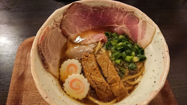 「鶏と和出汁のWスープしょうゆ 750円」@鈴庵 2号店の写真