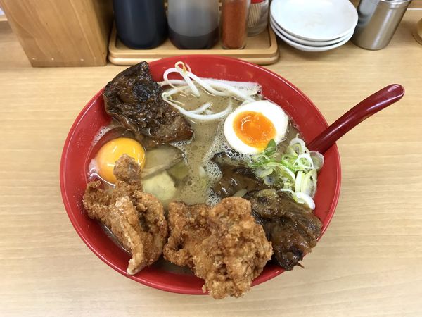 「オールスターらーめん赤」@あ・うんの写真