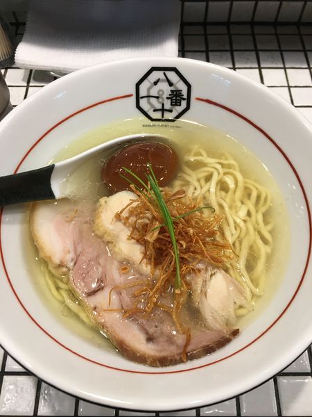 「うま味塩そばバルサミコ味玉」@81番の写真