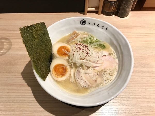 「特製濃厚塩」@らーめん かざみどりの写真