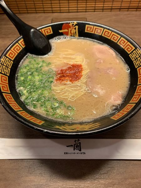 「ラーメン　930円＋替え玉210円」@一蘭 広島本通店の写真