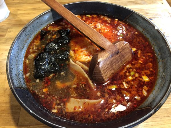 「ハーフ激辛ラーメン　￥４５０」@くいしん坊の写真