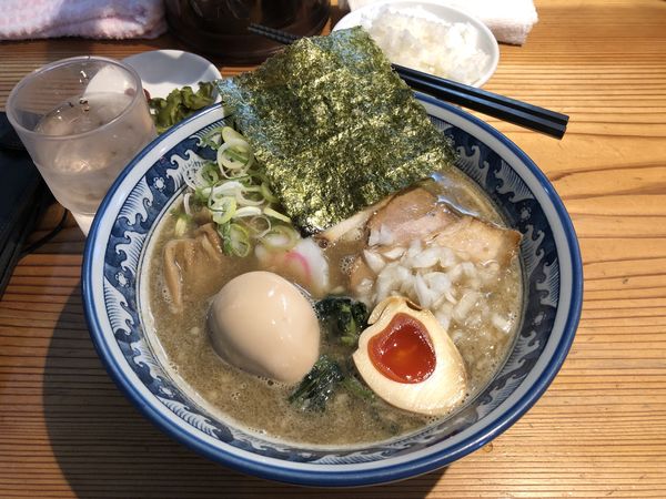 「にぼし中華そば」@こだわり麺工房 たごの写真