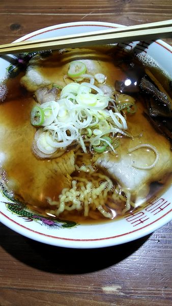 「あっさり　中華　ちぢれ　大盛」@長尾中華そば 東京神田店の写真