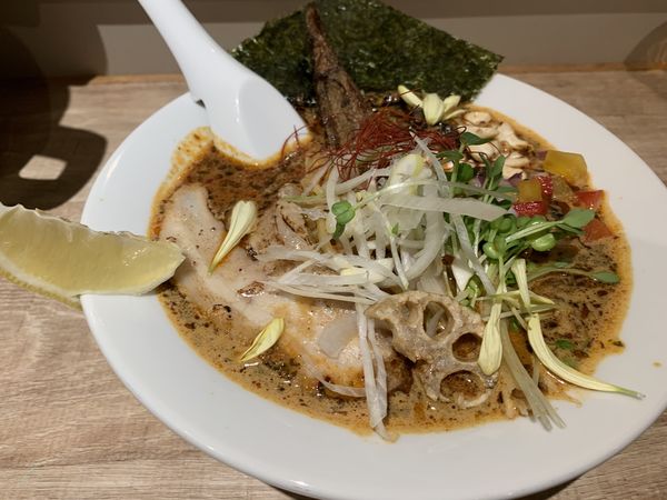 「スパイスラーメン　辛さ4倍」@スパイスラーメン 点と線.の写真