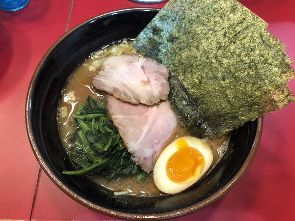 「特製らーめん」@らーめん 谷瀬家 新橋店の写真