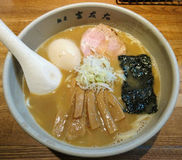 「味玉らーめん」@麺屋吉左右の写真