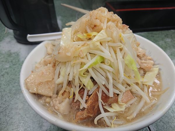 「小ラーメン 🐖豚増」@ラーメン二郎 新宿小滝橋通り店の写真