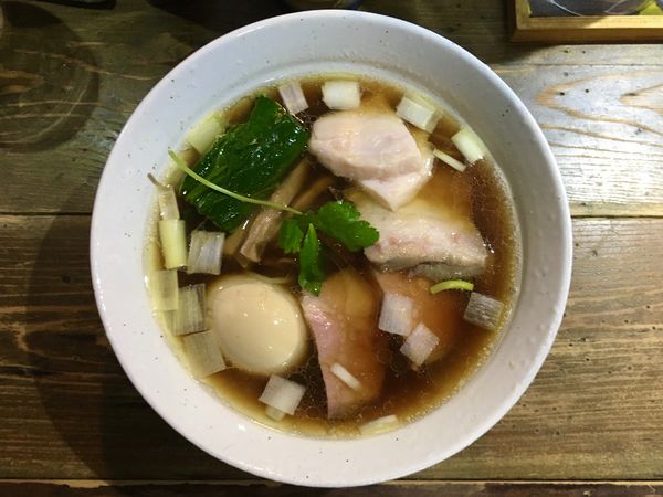 「アサヒスーパードライ 中瓶 → 特製醤油ラーメン」@ラーメン屋ジョンの写真