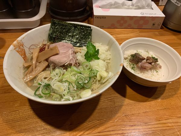 「限定煮干そば　追い飯付き（牡蠣と鯵）」@麺屋 ひな多の写真