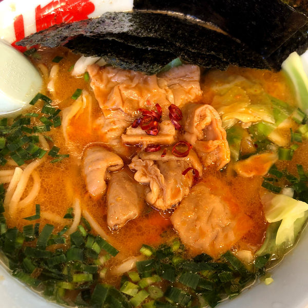 「極旨もつ味噌ラーメン　910円」@ラーメン山岡家 大泉店の写真