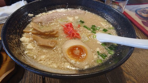 「マヨネーズ豚骨」@麺みの作 本店の写真