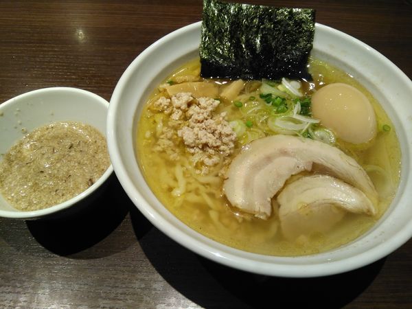 「佐野ラーメン（自然薯付）¥880＋味玉＋まかないごはん」@自家製麺 まかないへきるの写真