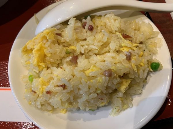 「鶏タン麺＋半チャーハンセット」@中華料理 彩味園の写真