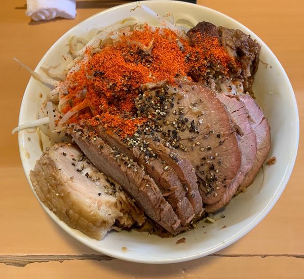 「小豚汁なし」@ラーメン荘 地球規模で考えろ 伏見本店の写真