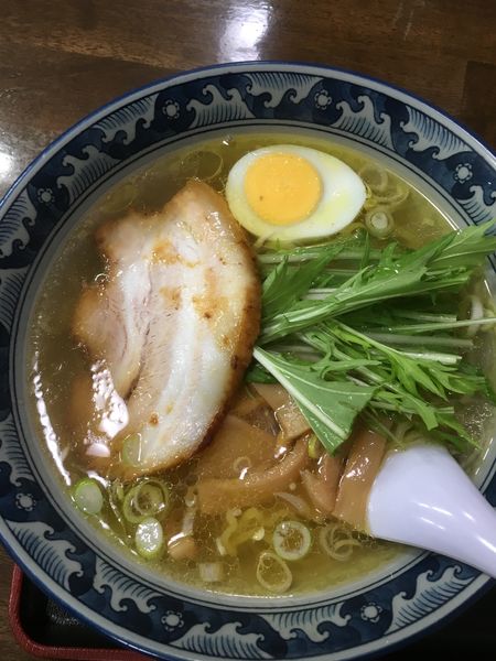 「鳥塩ラーメン 700円」@金丸本店の写真