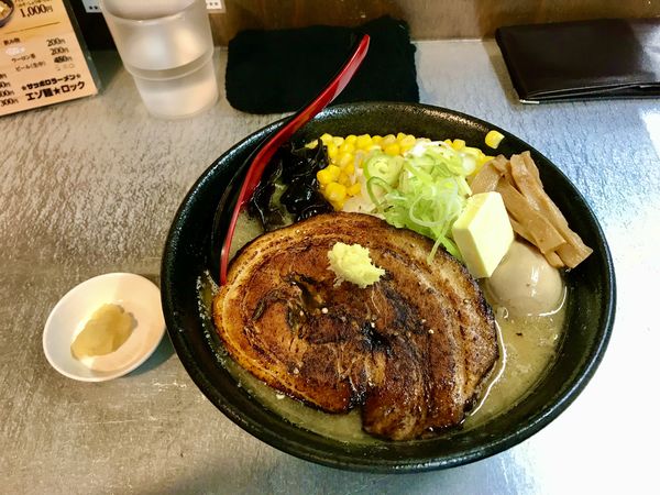 「なまら厚切りチャーシューDX」@サッポロラーメン エゾ麺ロックの写真