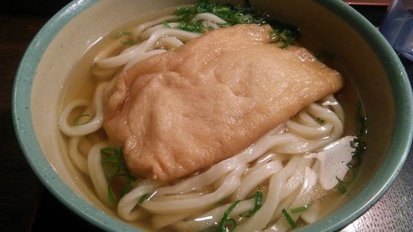 「かけ 330円+きつね 120円」@おにやんま 新橋店の写真