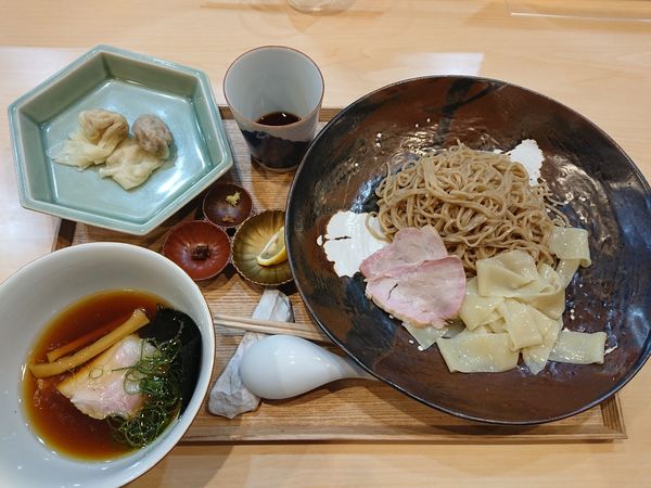 「つけ麺＋わんたん」@飯田商店 湯河原本店の写真