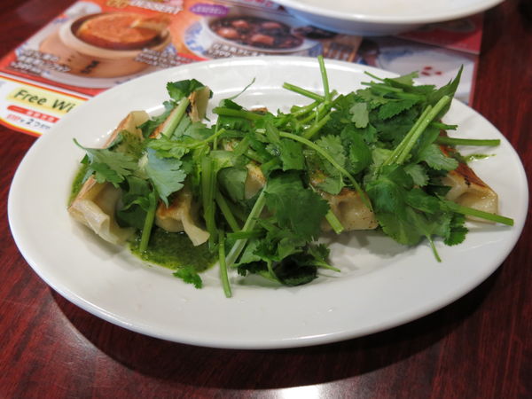 「バジル薫るパクチー餃子：399円＋消費税」@バーミヤン 足立保塚店の写真