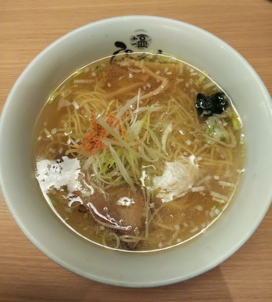 「塩らーめん（￥830）」@塩専門 ひるがお 東京駅店の写真