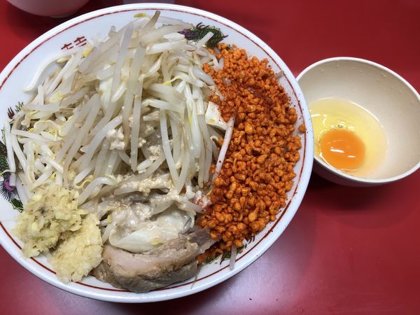 「ラーメン大+生卵」@千里眼の写真
