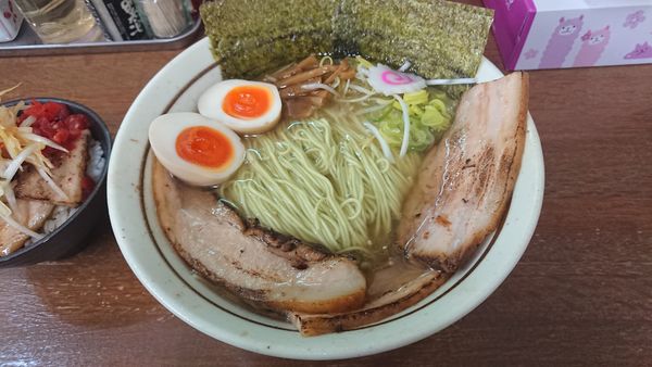 「うま塩ラーメン 730円 + 賄いチャーシュー丼 280円」@麺屋こうきの写真