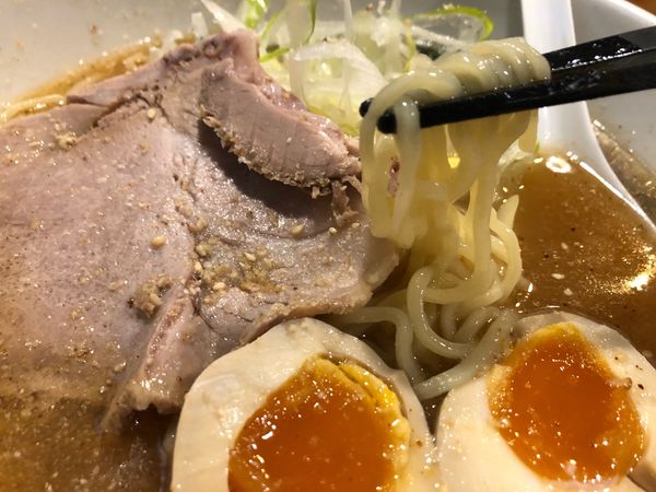 「味玉塩ラーメン　880円」@麺屋 空の写真