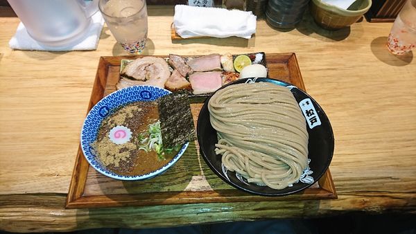 「つけ麺(大)+特選トッピング全部のせ」@中華蕎麦 とみ田の写真